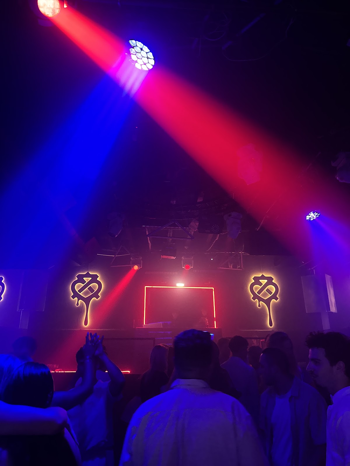 Elyx Night Club — photo 5